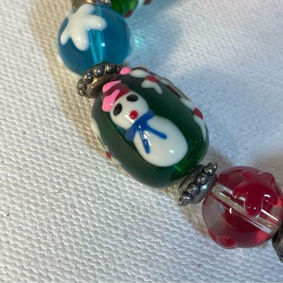 Christmas bracelet handmade lampworked glass beads stretchy bracelet - Picture 11 of 12